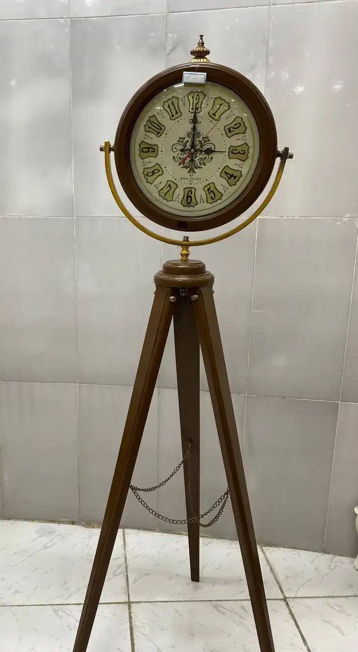 ساعت سه پایه ایستاده چوبی|ساعت دیواری و تزئینی|خوی, |دیوار