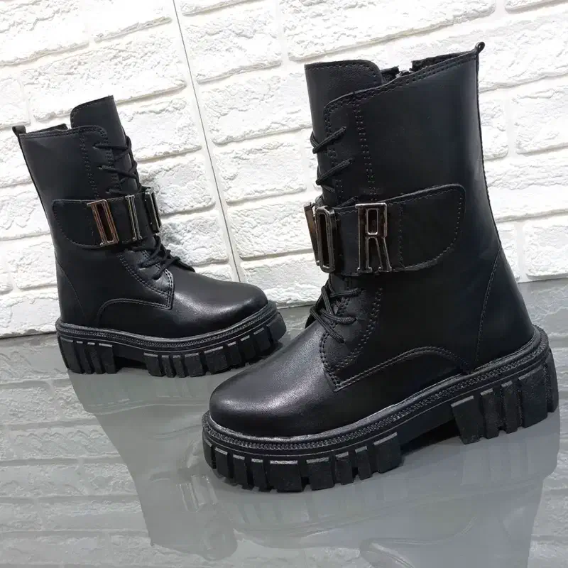 بوت و نیم بوت زنانه و بچه گانه|کیف، کفش، کمربند|نورآباد, |دیوار