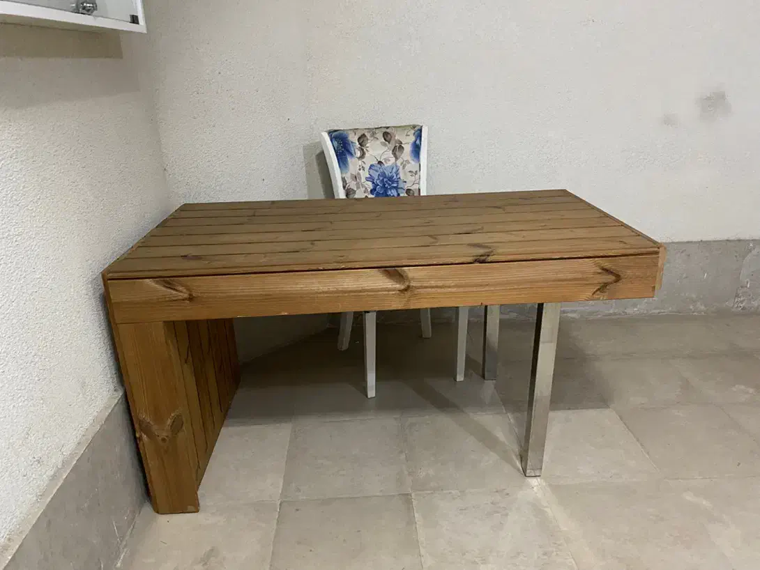 میز تحریر چوبی اصل و سالم|میز تحریر و کامپیوتر|پردیس, فاز ۸|دیوار