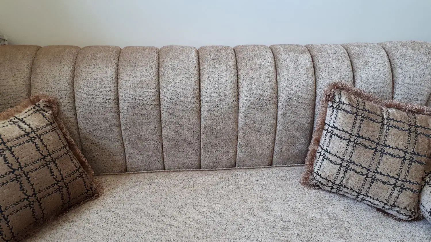 مبل کاناپه سه نفره چستر کاوالی نو|مبلمان خانگی و میز عسلی|اصفهان, شهشهان|دیوار