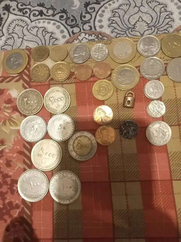 چندین سکه جمهوری وشاهی وخارجی همگی به فروش میرسد|کلکسیون سکه، تمبر، اسکناس|پردیس, فاز ۴|دیوار