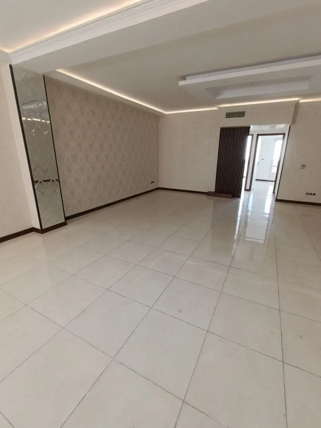 آپارتمان متراژهای  ۷۵ و ۱۰۰ و ۱۱۵ متر