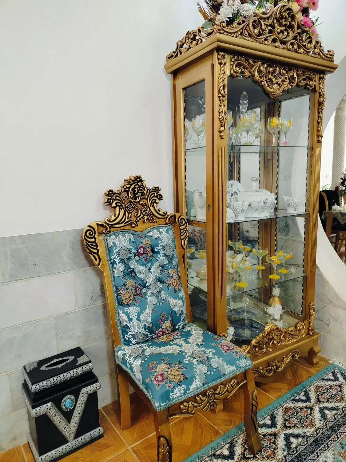 مبل سلطنتی ۹نفره|مبلمان خانگی و میز عسلی|حمیدیا, |دیوار