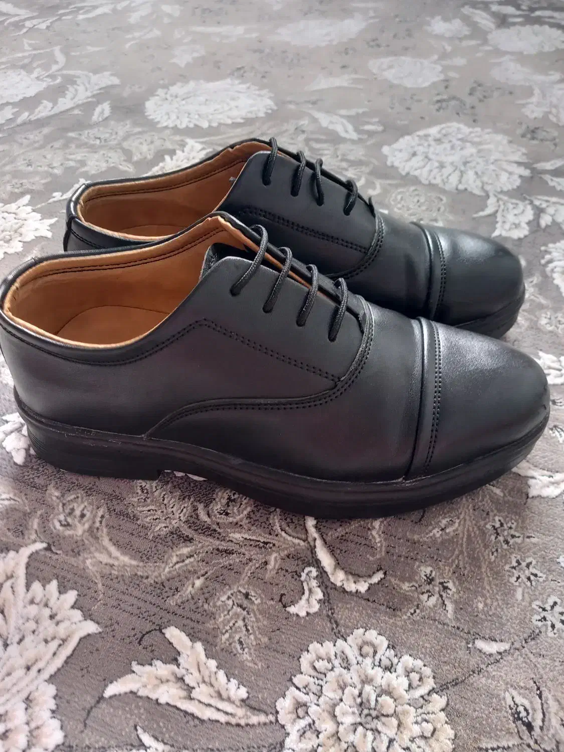 کفش|کیف، کفش، کمربند|فردیس, نگارستان|دیوار