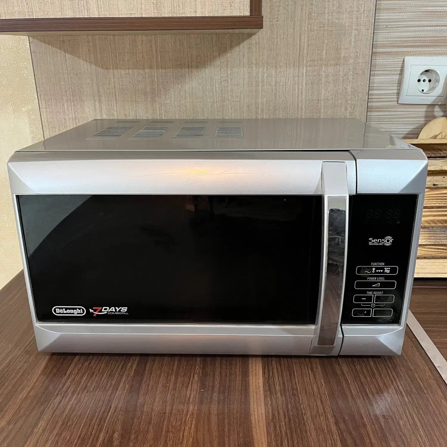 مایکروفر دلونگی|اجاق گاز و لوازم برقی پخت‌وپز|پرند, فاز ۵|دیوار