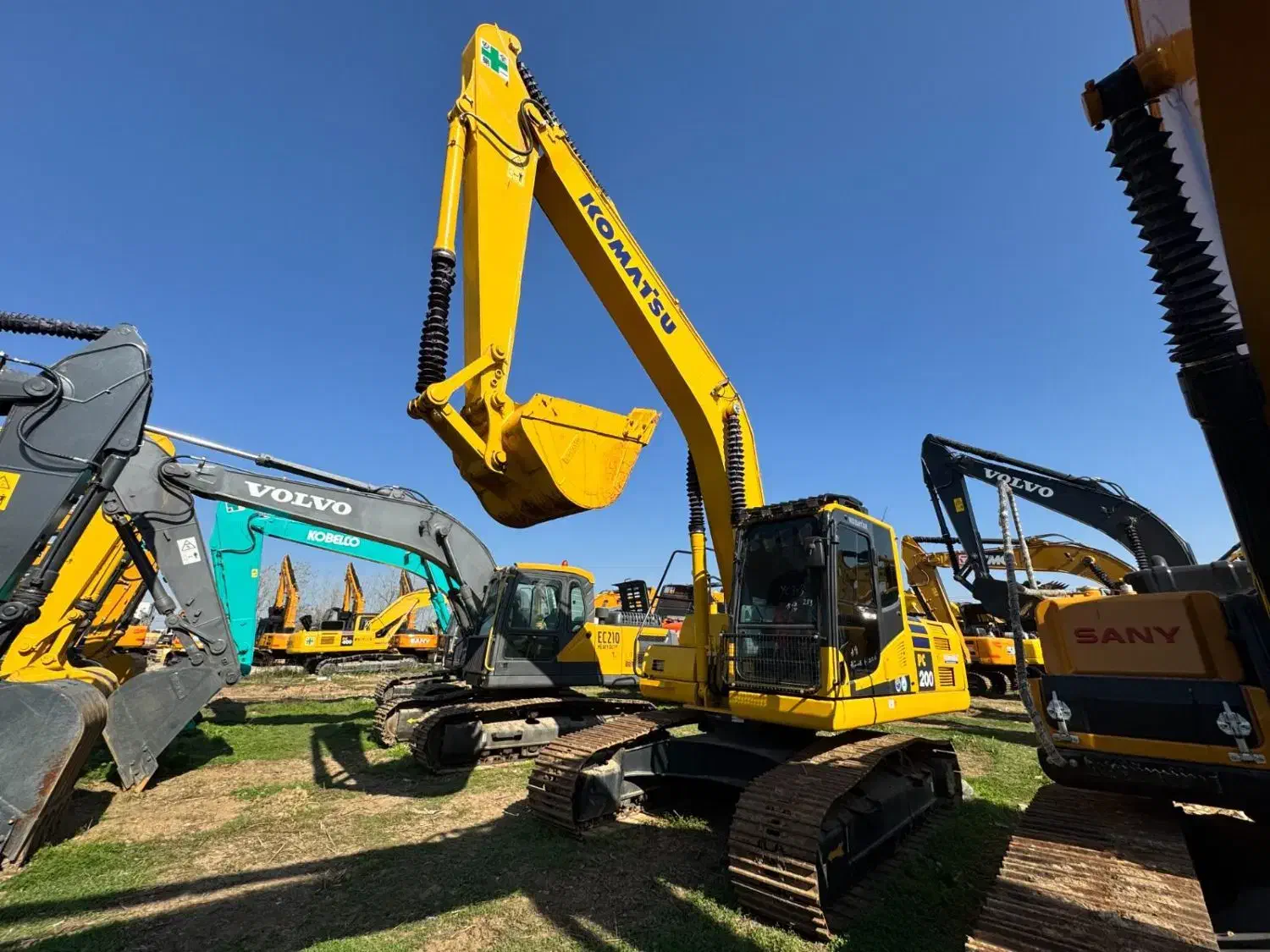 بیل مکانیکی کوماتسو PC200 خط 8 اورحال 2022|خودرو سنگین|قشم, |دیوار