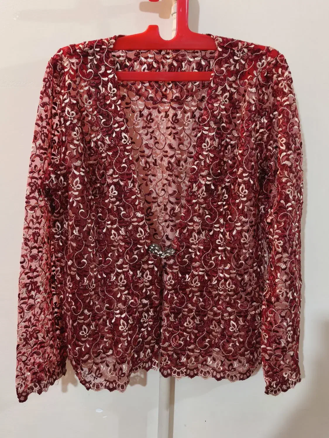 لباس گیپور مجلسی|لباس|ورامین, ورامین|دیوار