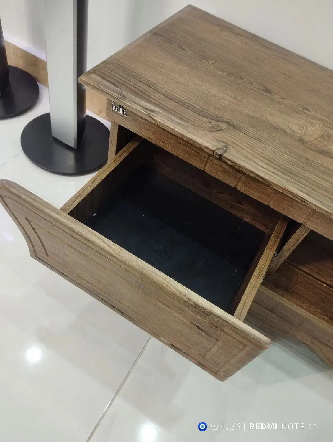 میز تلویزیون|میز تلویزیون|رشت, دروازه لاکان|دیوار