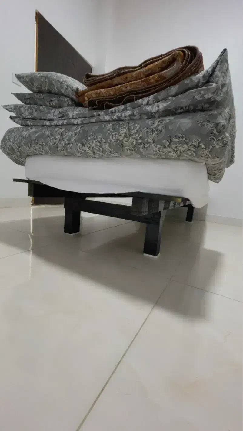 تخت تک نفره/تخت/تخت خواب|تخت و سرویس خواب|خمینیشهر, |دیوار