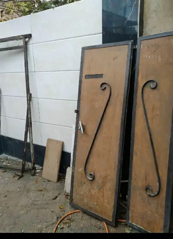 در نفر رو دو لنگه|مصالح و تجهیزات ساختمان|بروجرد, |دیوار