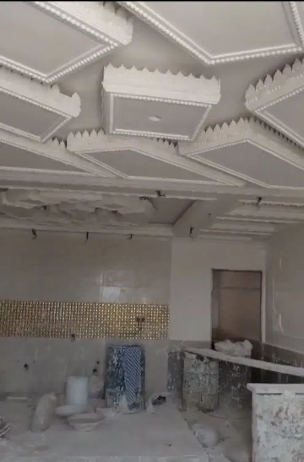 گچکاری و لکه گیری|خدمات پیشه و مهارت|زاهدان, |دیوار