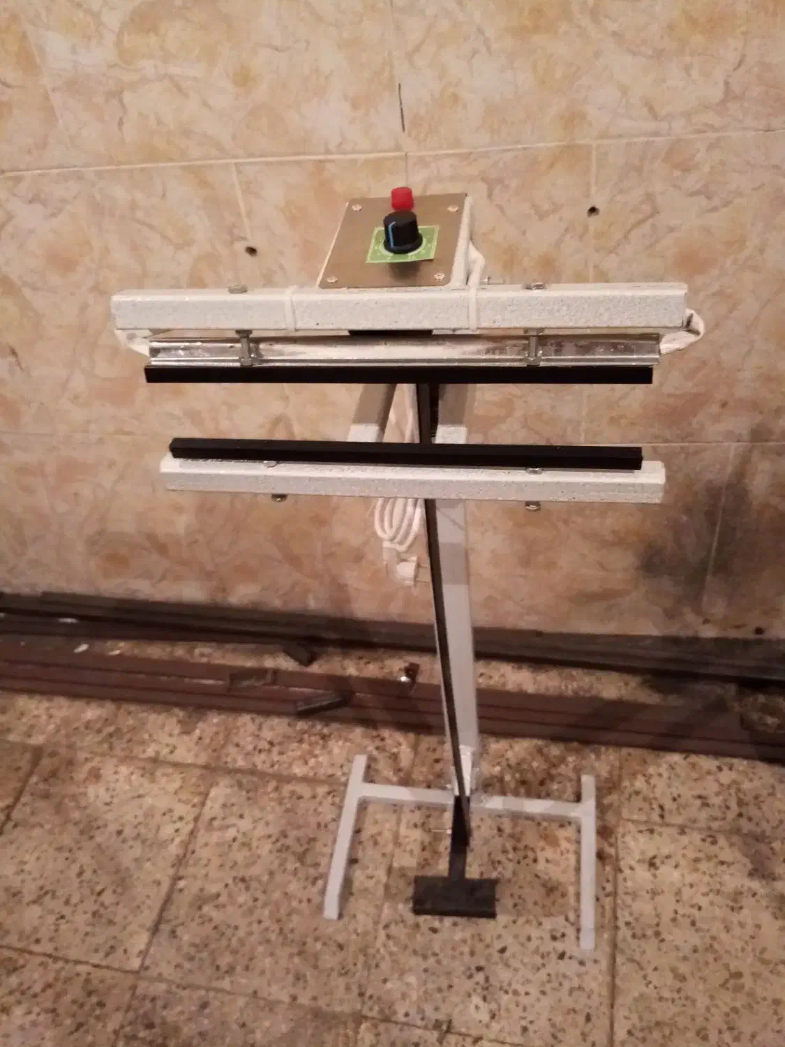 دستگاه دوخت پلاستیکی پدالی|فروشگاه و مغازه|محمدیه-قزوین, |دیوار