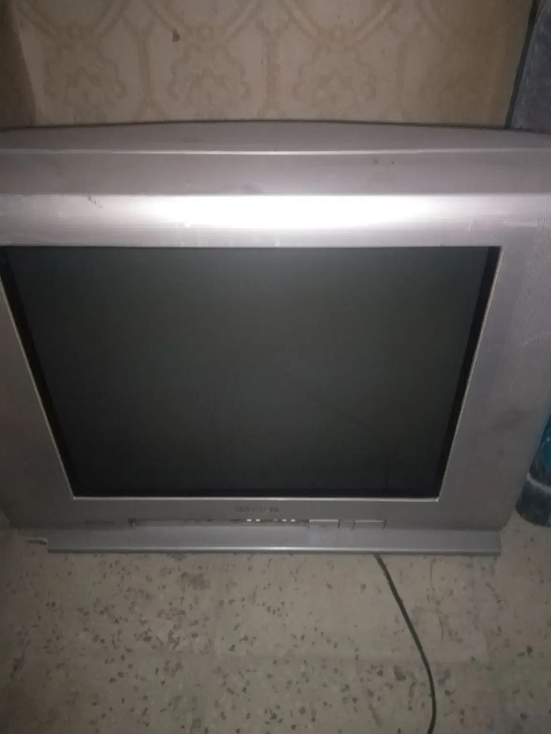 تلوزیون سالم|تلویزیون و پروژکتور|شیراز, اصلاحنژاد|دیوار