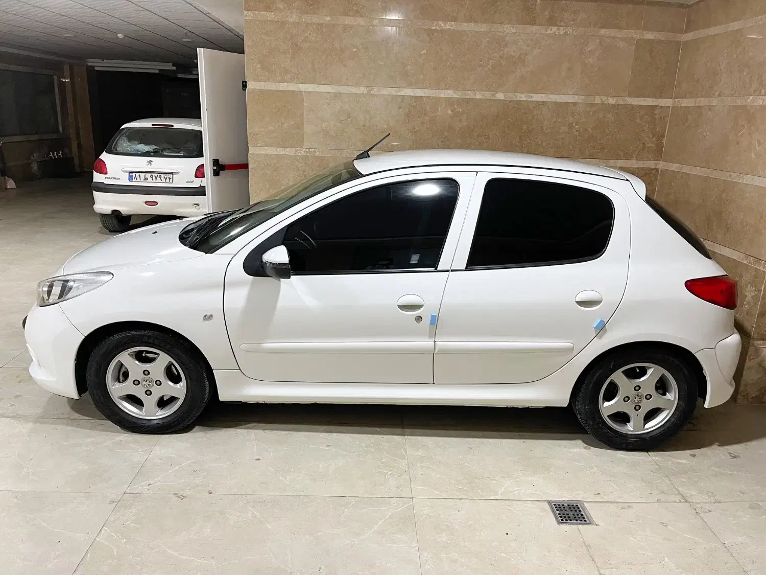 پژو 207 دنده ای|خودرو سواری و وانت|نیشابور, شهرک ولیعصر|دیوار