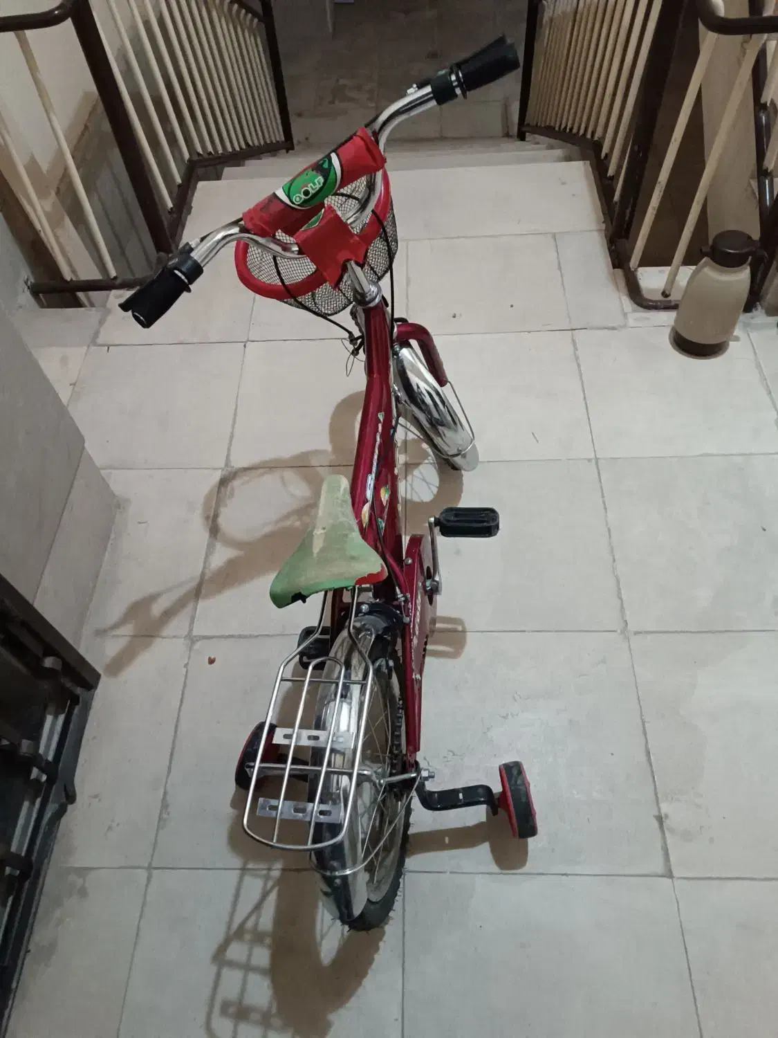 چرخ قرمز مارک گلف تمییز ونو وچرخ مشکی دماوند|دوچرخه، اسکیت، اسکوتر|گلبهار, شهر جدید گلبهار|دیوار