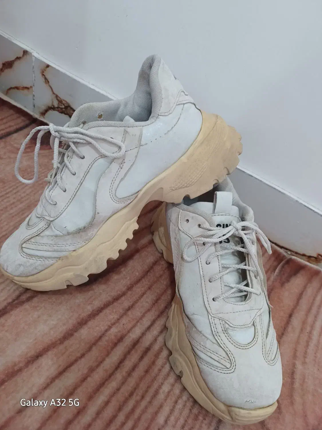 کفش دست دوم|کفش و لباس بچه|ایذه, |دیوار