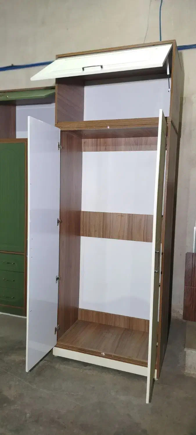 کمد نگین|جاکفشی، کمد، دراور|قم, قلعه صدری|دیوار