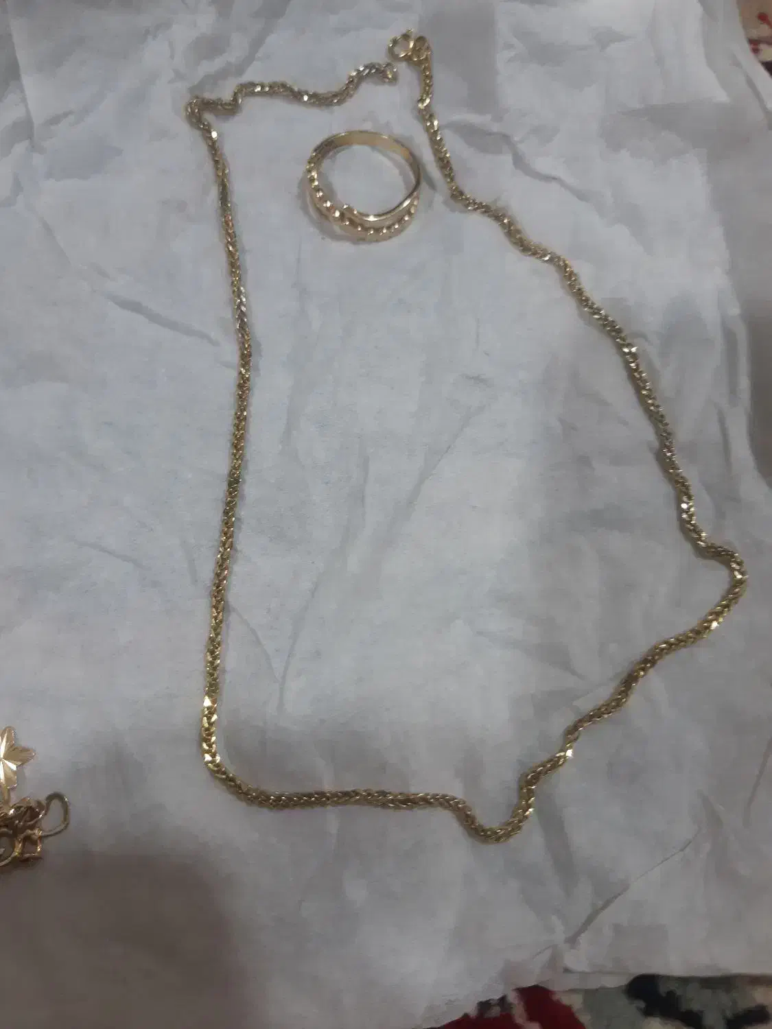 زنجیر و انگشتر|جواهرات|شوشتر, |دیوار