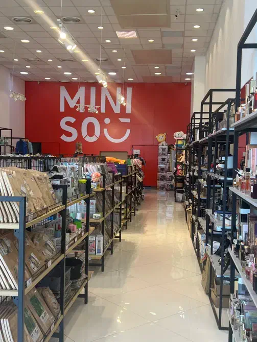 استخدام فروشنده خانم و اقا|استخدام بازاریابی و فروش|کیش, |دیوار