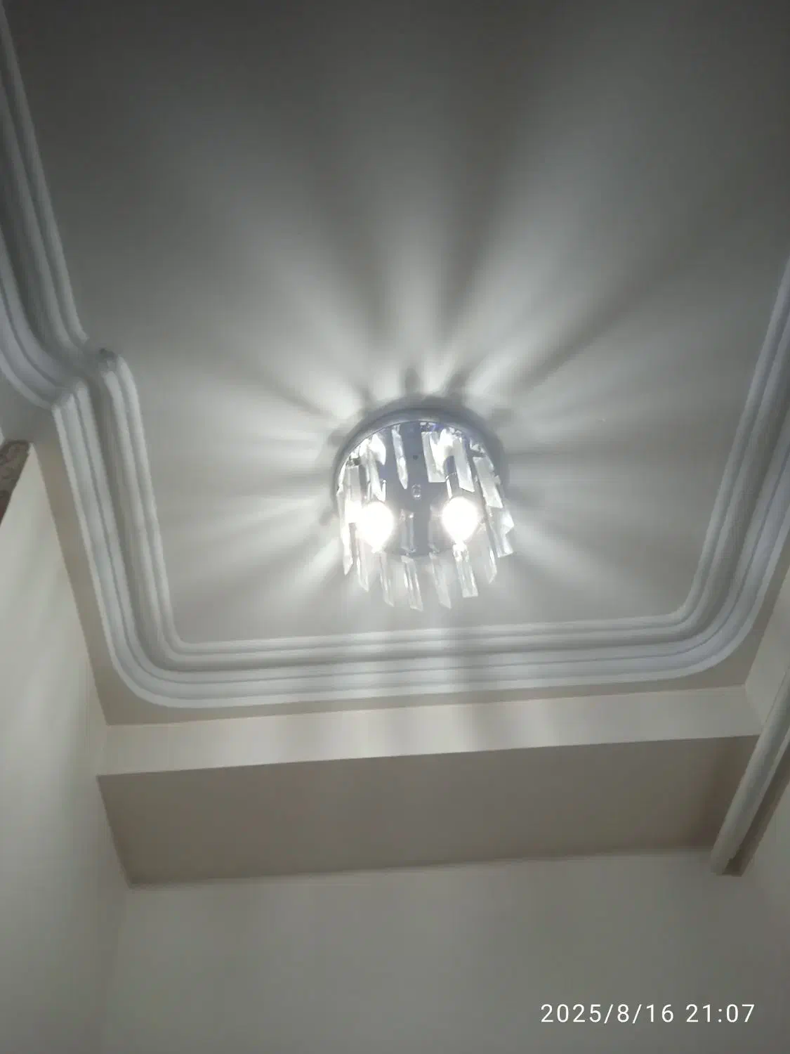 دوعدد لوستر|لوستر و چراغ آویز|تبریز, |دیوار