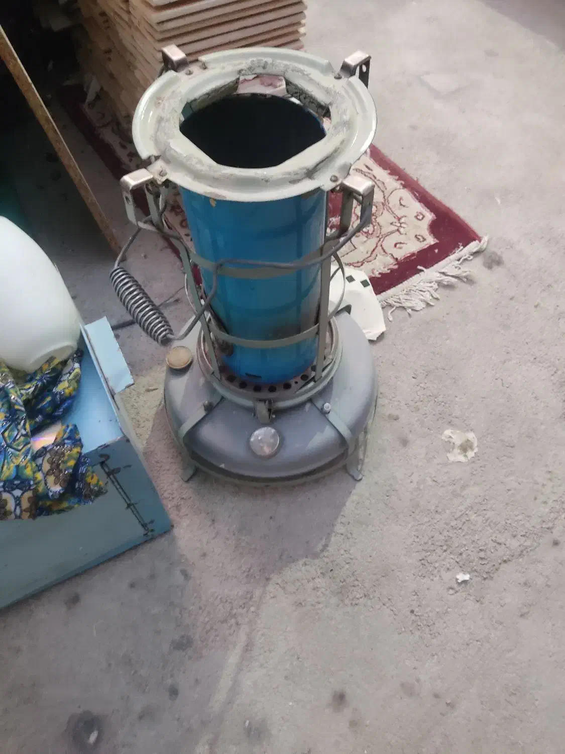 فروش بخاری نفتی قدیمی|بخاری، هیتر، شومینه|گراش, |دیوار