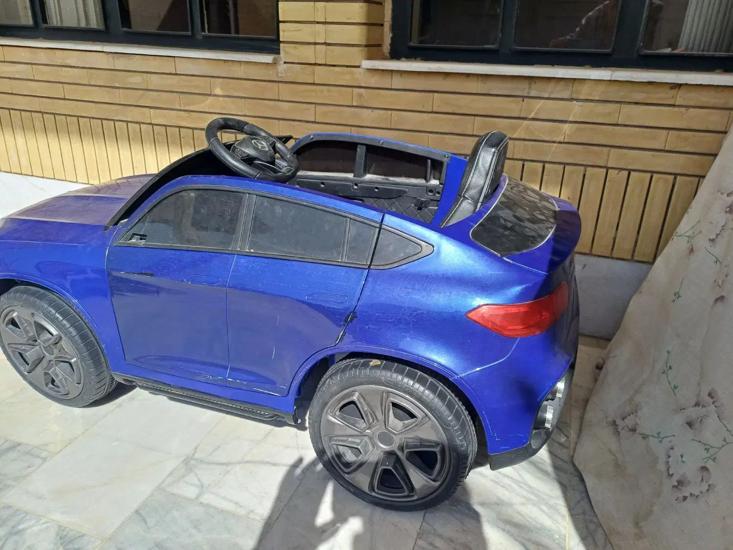 فروش ماشین شارژی|اسباب‌بازی بچه|یزد, |دیوار