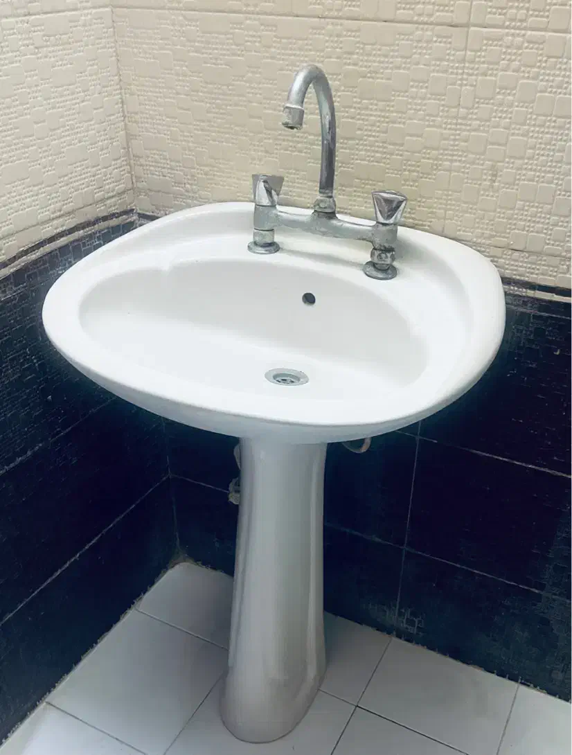 توالت فرنگی،سنگ روشویی، شیرالات سرویس|لوازم سرویس بهداشتی|مشهد, بهاران|دیوار