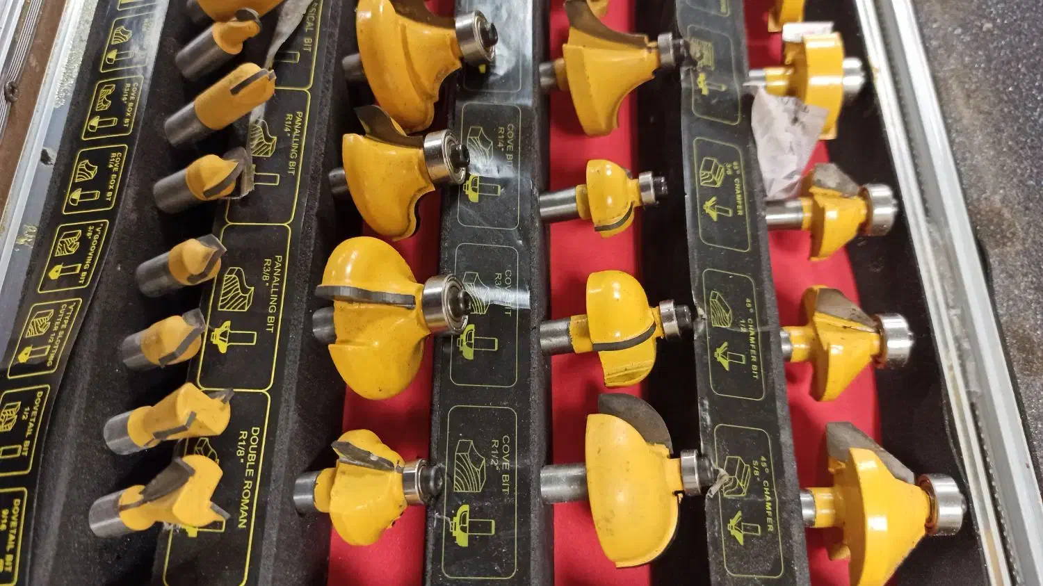 تیغه اور فرز مجموعه 50 عددی|ابزارآلات|همدان, |دیوار