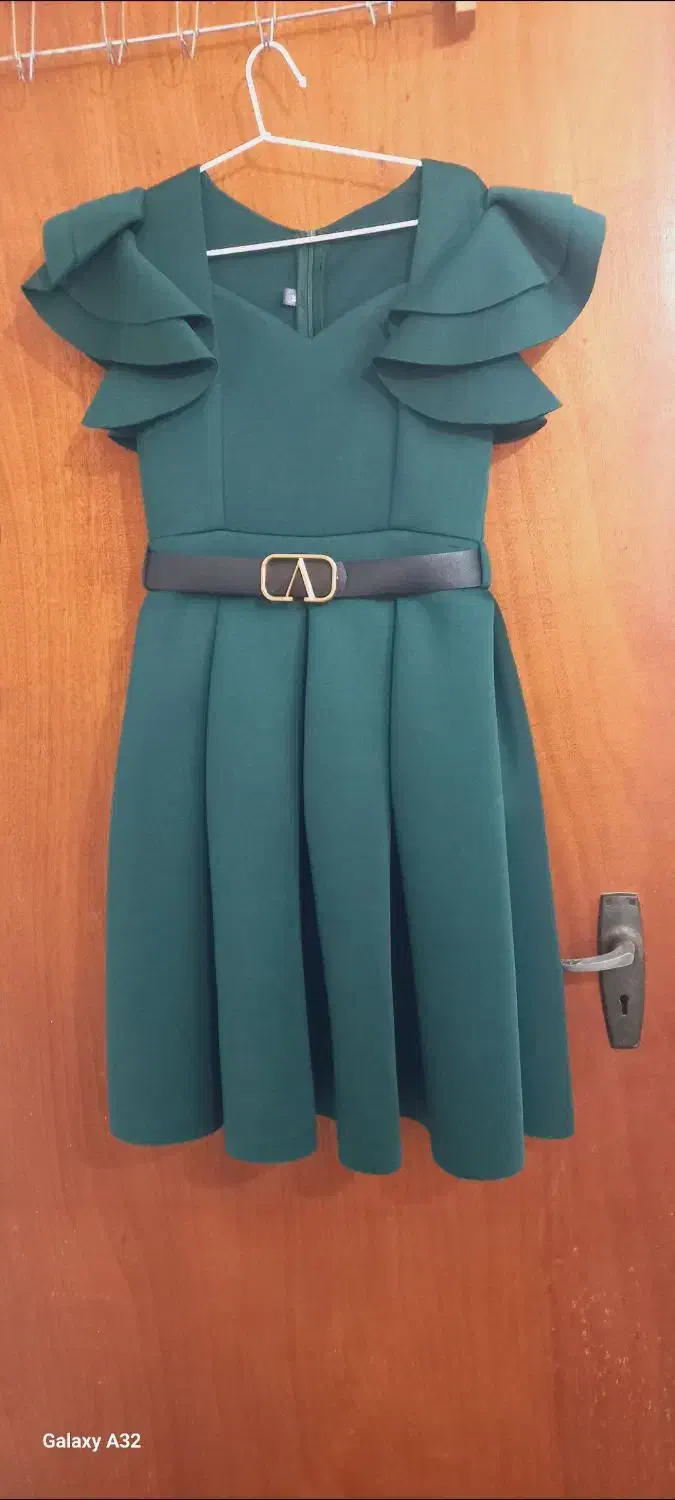 لباس مجلسی|لباس|لاهیجان, کوی آزادگان|دیوار