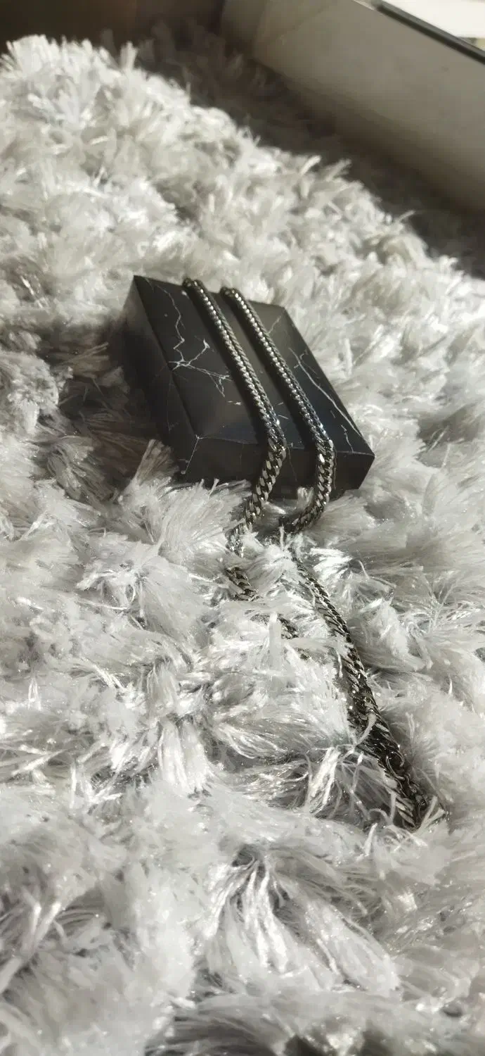 زنجیر نقره ایی|بدلیجات|مبارکه, |دیوار