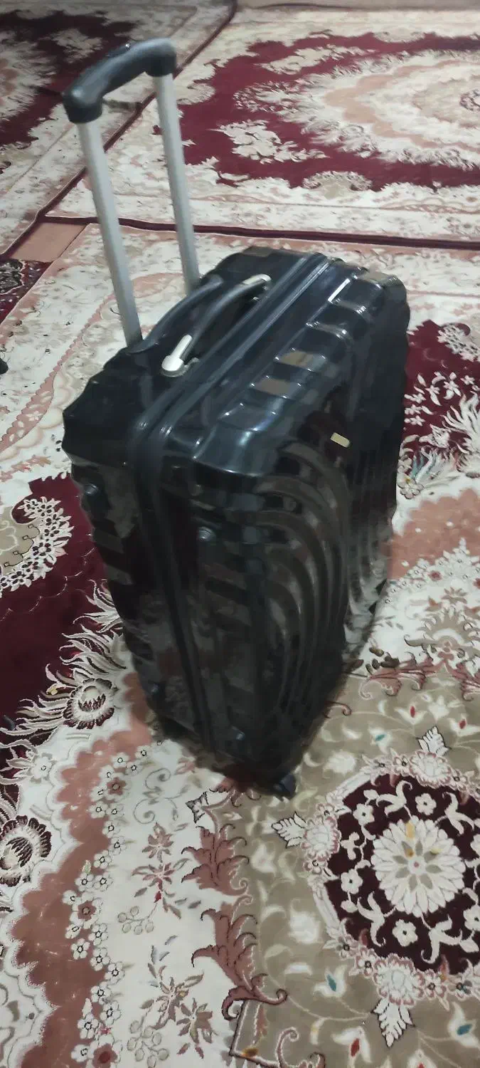 چمدان فایبرگلاس  اورجینال سالم و شیک|کیف، کفش، کمربند|قرچک, مهدیه|دیوار