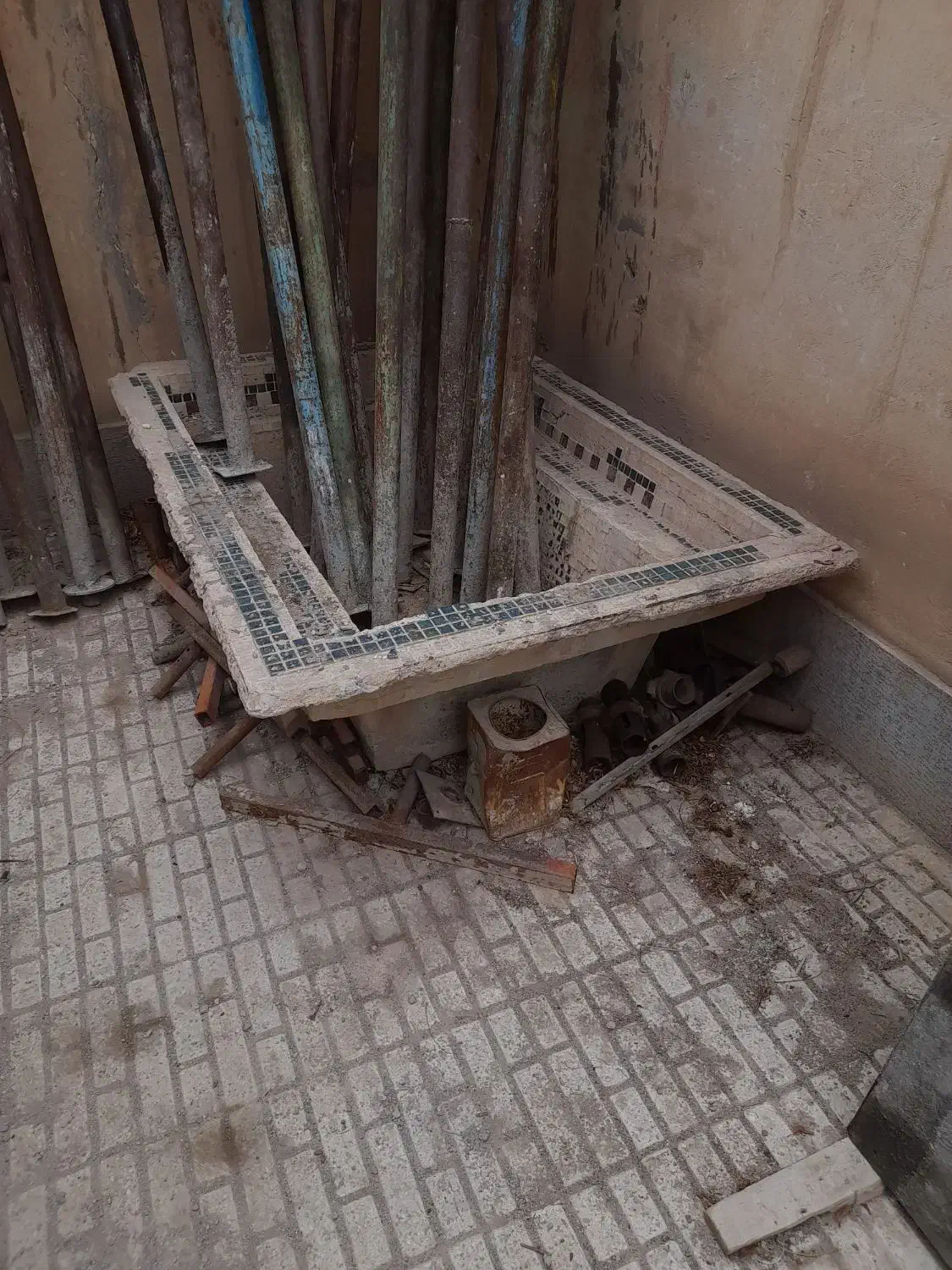 حوض اب|لوازم سرویس بهداشتی|مبارکه, |دیوار