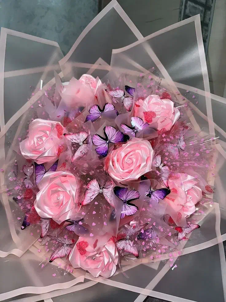 تخفیف ویژه دسته گل و باکس های روبانی و پروانه ای|گل مصنوعی|تبریز, |دیوار