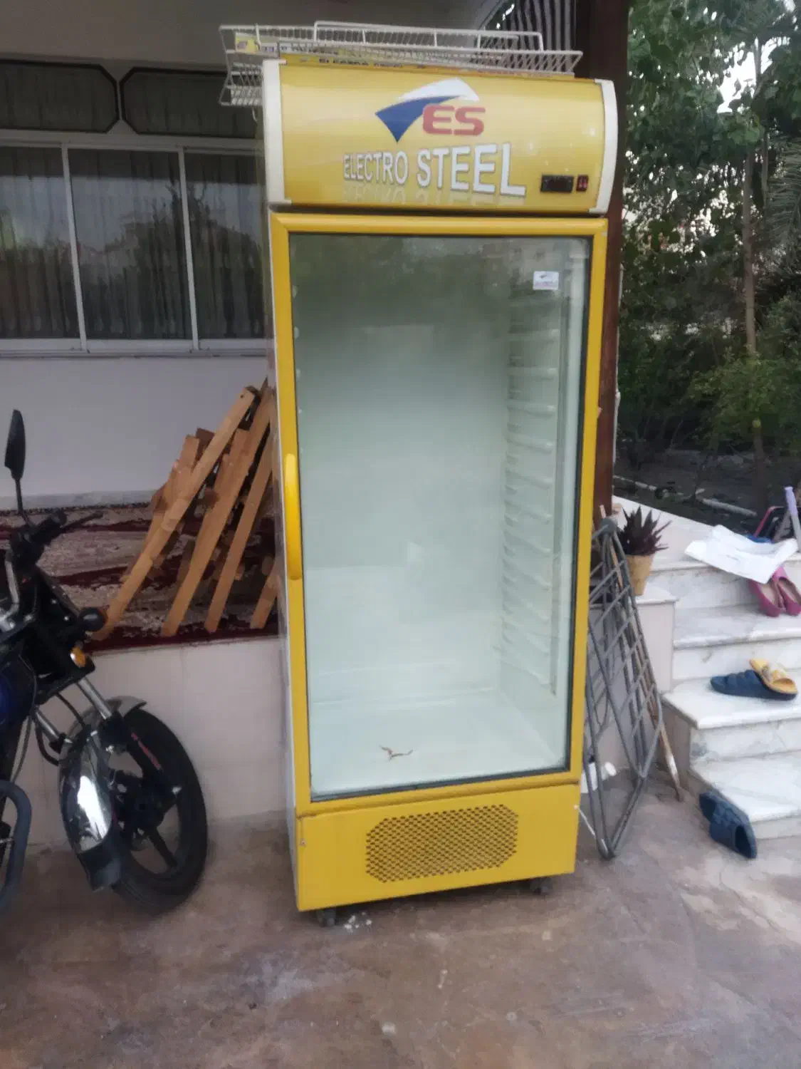 یخچال ایستاده|فروشگاه و مغازه|رشت, پستک|دیوار