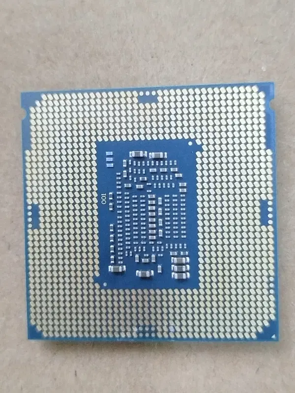 CPU i3 8100|قطعات و لوازم جانبی رایانه|قم, بیست متری ولیعصر|دیوار