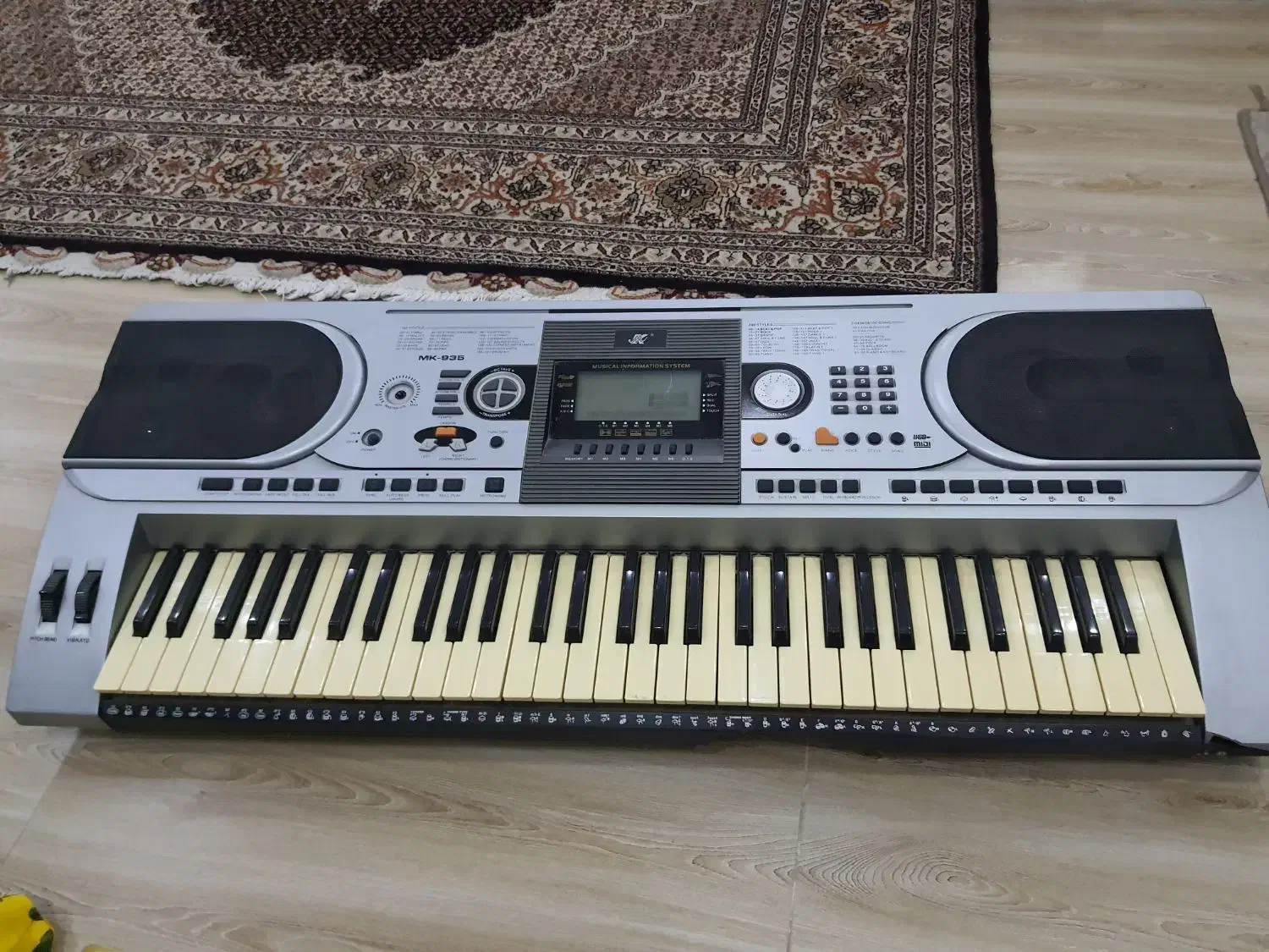 ارگ مایک ۹۳۵ با پایه|پیانو، کیبورد، آکاردئون|ارومیه, |دیوار