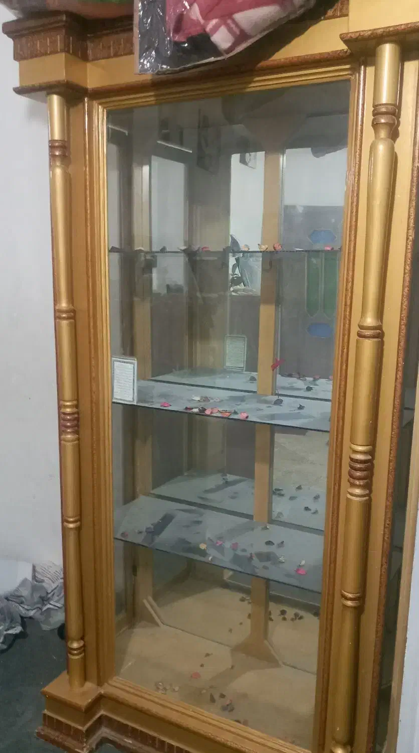 کمد|جاکفشی، کمد، دراور|کوهدشت, |دیوار