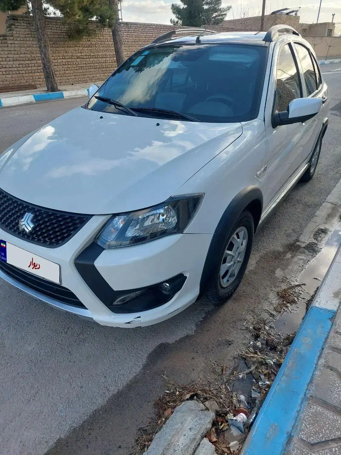 کوئیک ۴۰۲|خودرو سواری و وانت|گناباد, |دیوار