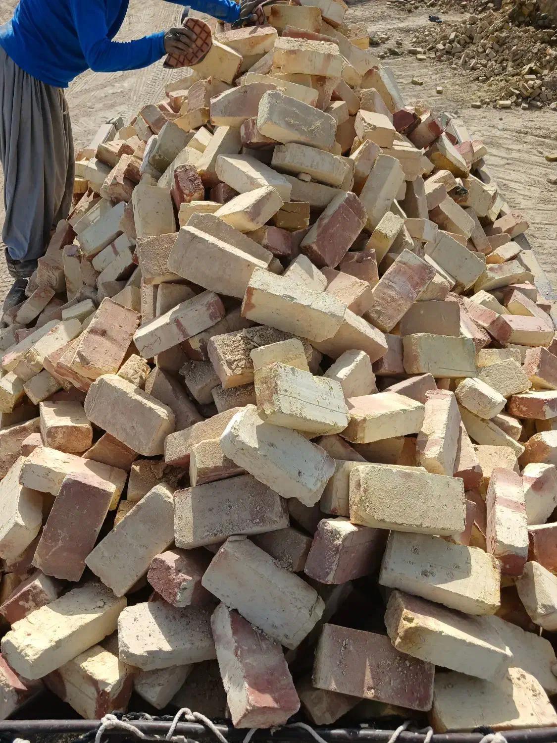 حمل آجر و انواع مصالح با ده تن به سراوان و حومه|خدمات حمل و نقل|سراوان, |دیوار