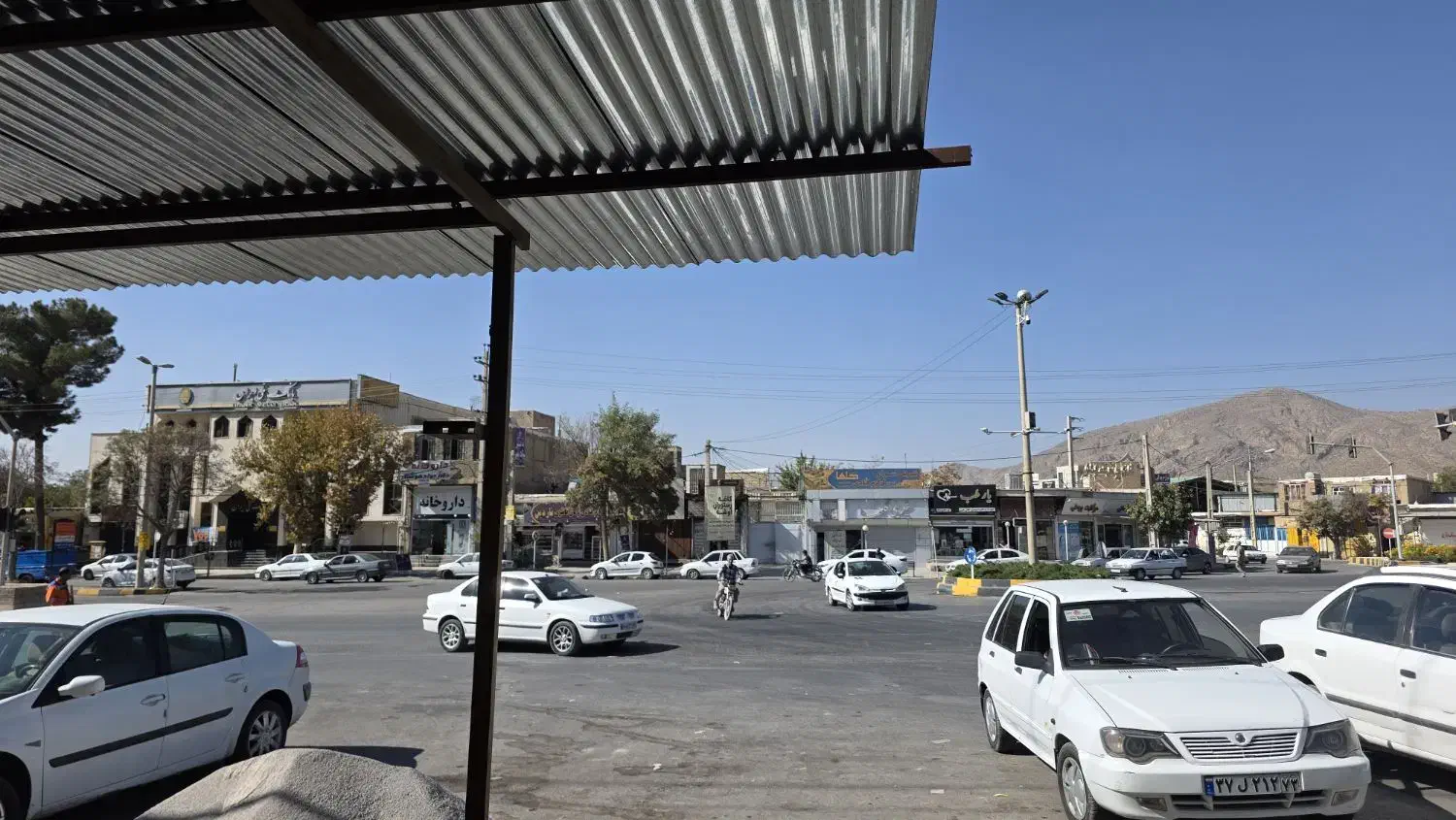 فرصت شغلی رستوران در بهترین مکان بدون رهن واجاره|اجارهٔ مغازه و غرفه|پاسارگاد, |دیوار