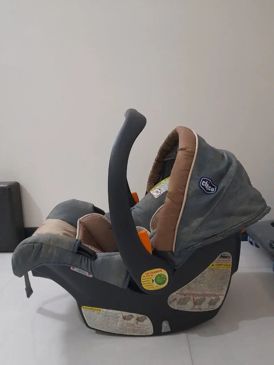 کریر چیکو اصل|کالسکه و لوازم جانبی|رودهن, |دیوار