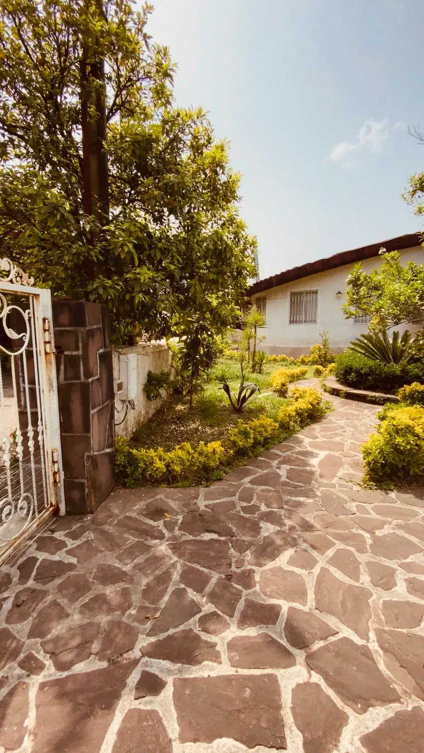 ۶۰۰ متر ویلای شهرکی|فروش خانه و ویلا|عباسآباد, |دیوار