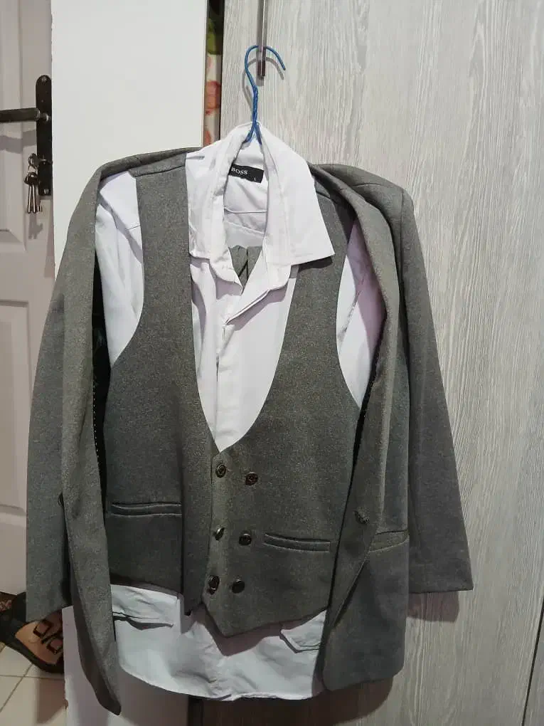 کت وشلوار|لباس|هشتگرد, شهرک صبا سوله|دیوار