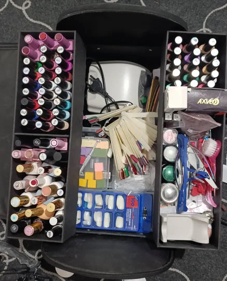 وسایل کاشت ناخون|آرایشی، بهداشتی، درمانی|یاسوج, |دیوار