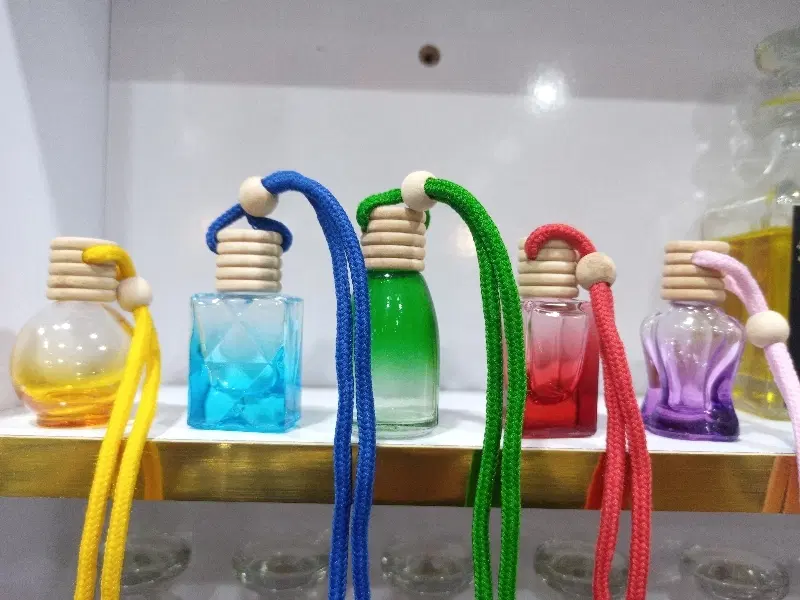 مام غلطکی و شیشه عطر آویز ماشینی|آرایشی، بهداشتی، درمانی|اصفهان, باغ کاران|دیوار