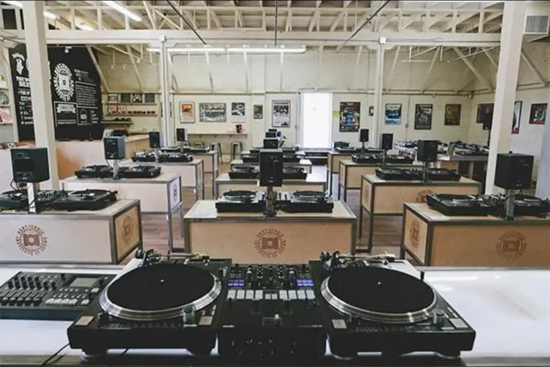 آموزش دی جی dj حضوری و غیرحضوری|خدمات آموزشی|تهران, ترمینال غرب|دیوار