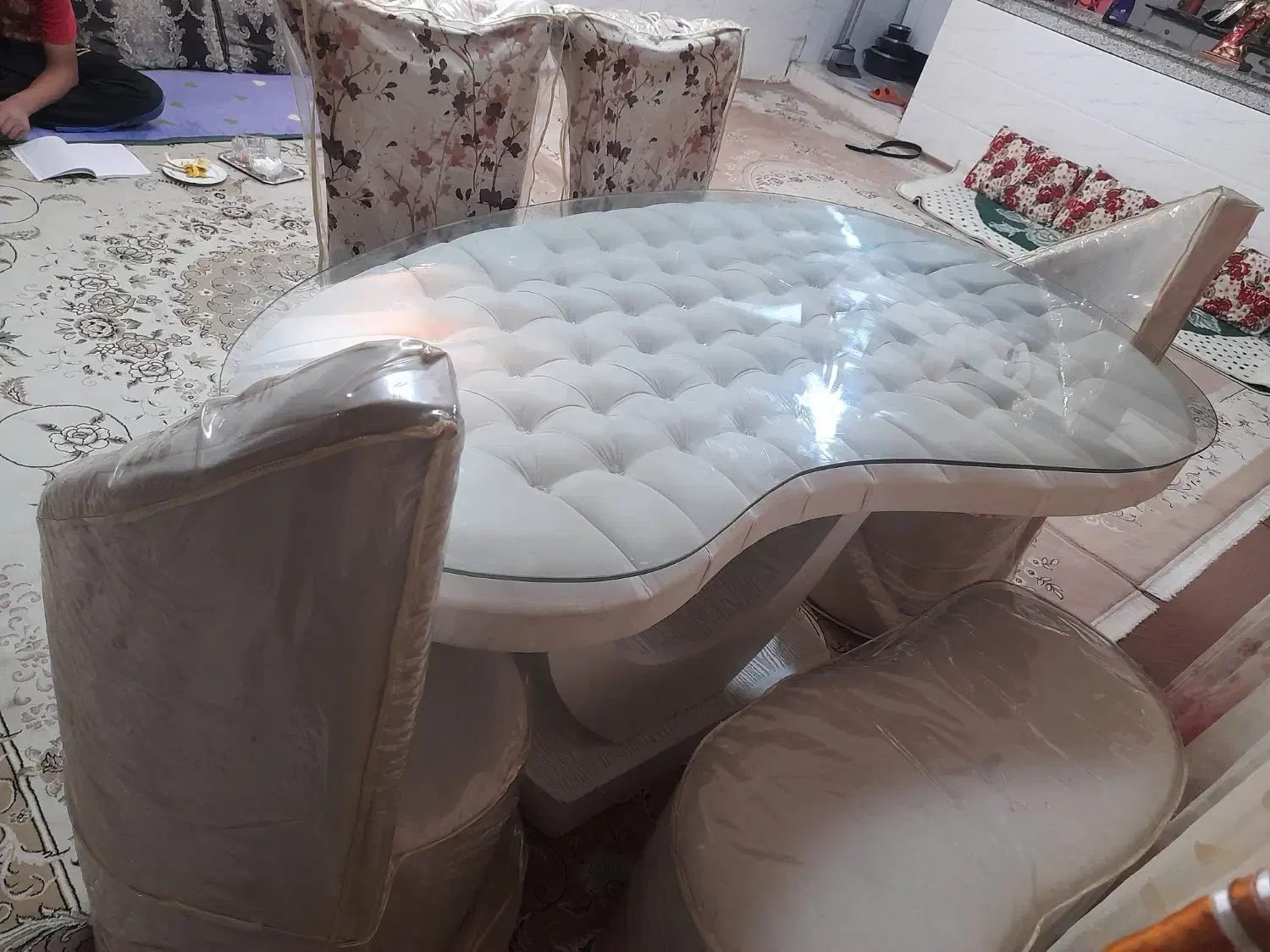 میز غذا خوری ۶ نفره|میز و صندلی غذاخوری|الیگودرز, |دیوار