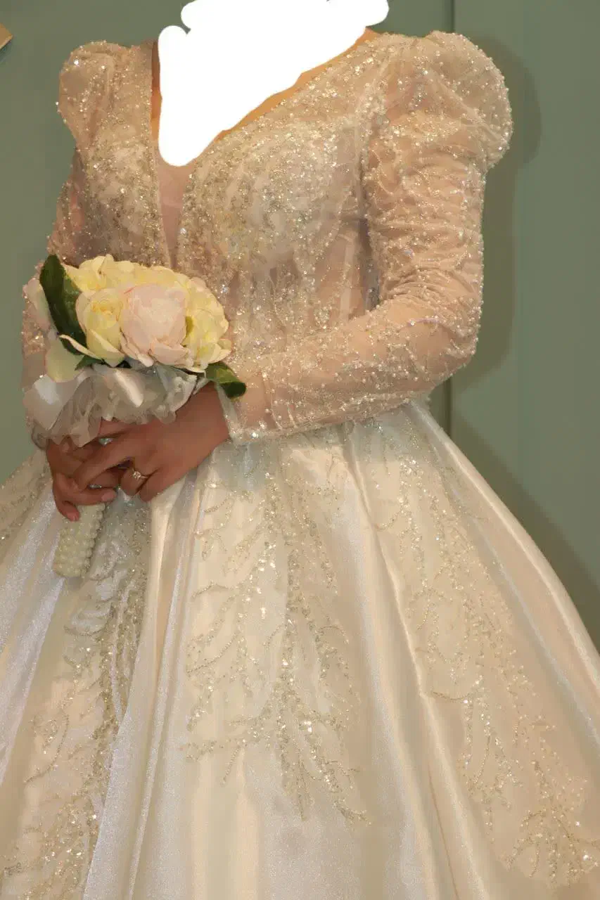 فروش کلی لباس عروس با قیمتی باورنکردنی|لباس|بیرجند, |دیوار