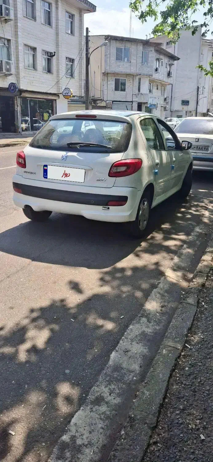 پژو 207 دنده ای بیرنگ سفید|خودرو سواری و وانت|لاهیجان, گلستان|دیوار