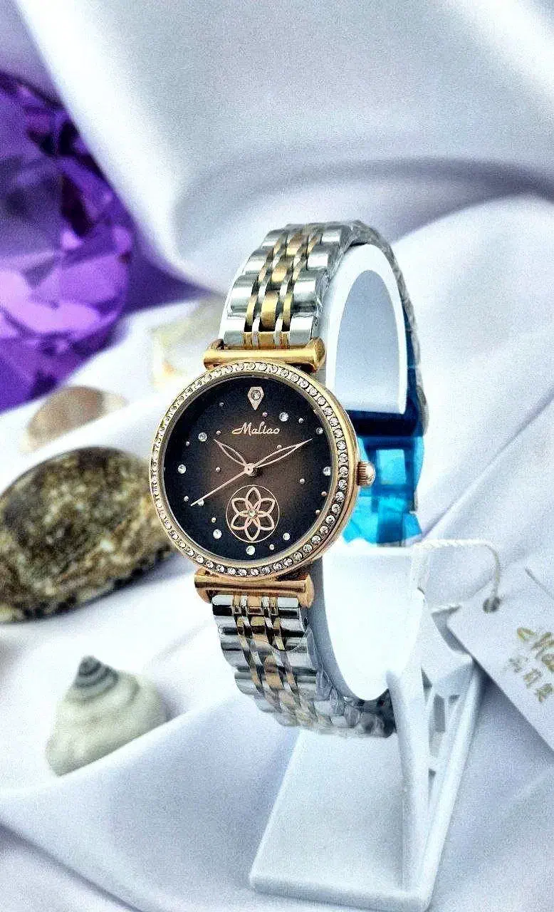 ساعت زنانه شیک و لاکچری|ساعت|صحنه, |دیوار